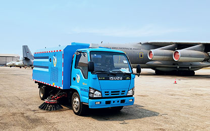 NG电子游戏扫路车交付安哥拉机场使用