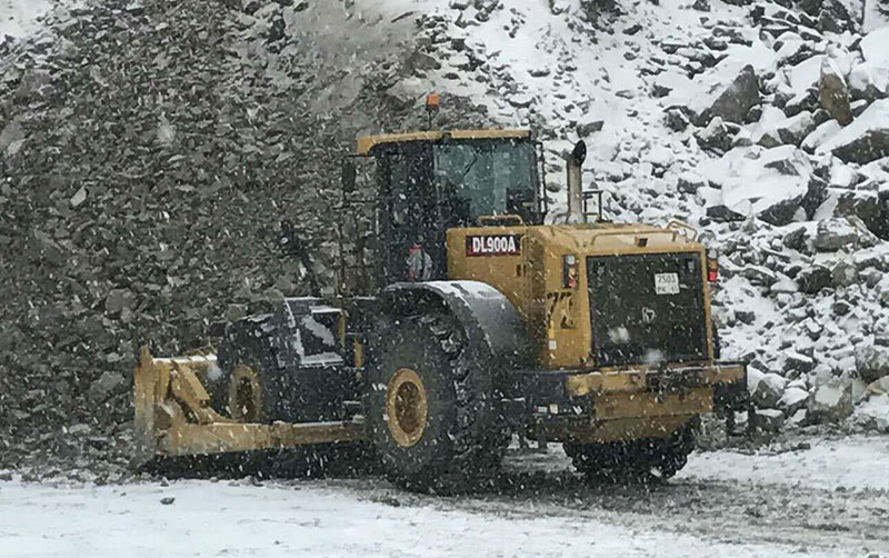 NG电子游戏轮推在露天矿山施工