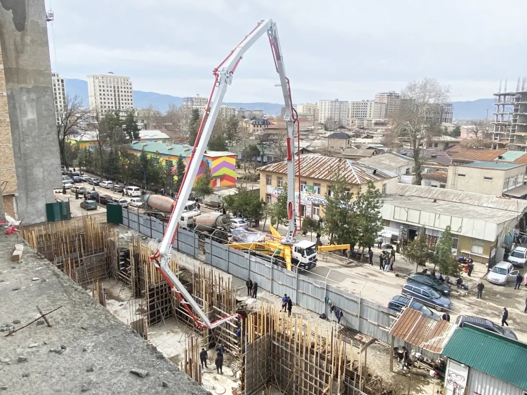 筑梦“蓝！！！！NG电子游戏泵车“圈粉”中亚！！