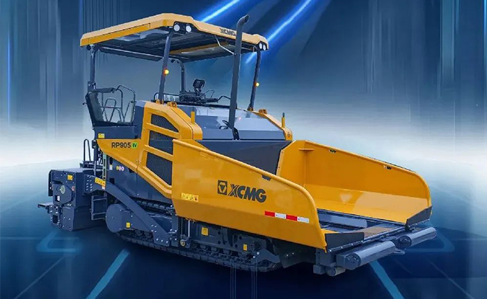 RP905IV摊铺机：：：沥青多功效，筑就品质之路