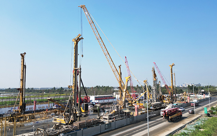 f1f6920f5c17440f8623fce1a91aec14