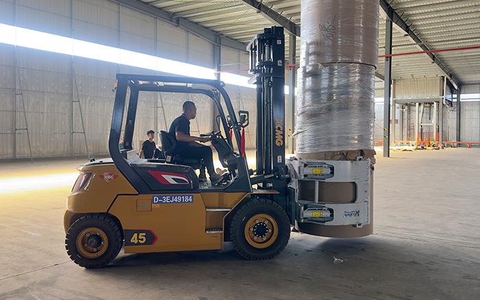 60573c54df8d4b3eab33a0a0f3b88e99