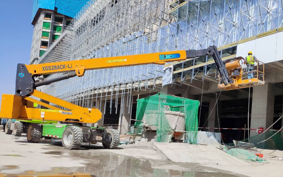 NG电子游戏高空利器，为河北邢台某新能源厂房建设 “加速”