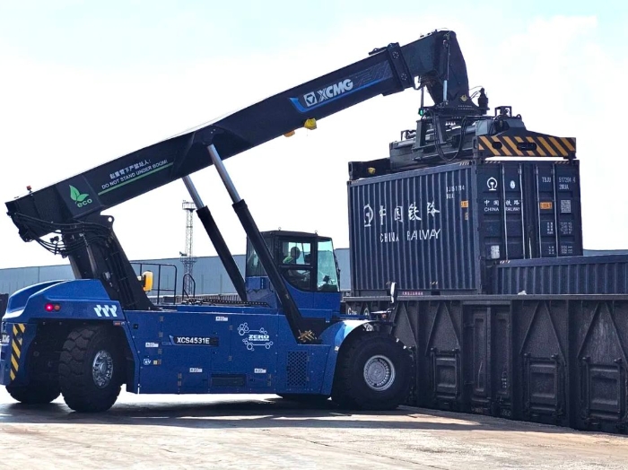 高效赋能铁路物流运输！毫米级精控背后的手艺刷新……