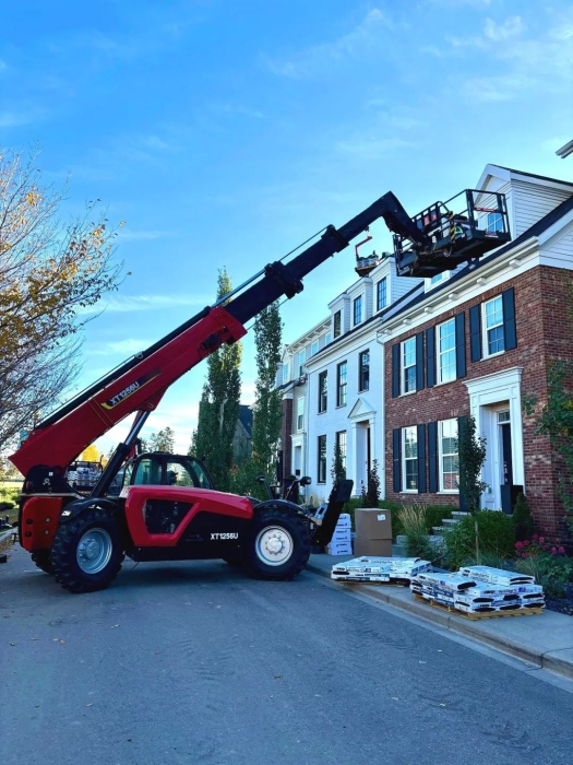 北美工地秀实力！！！NG电子游戏高空作业机械“盖楼”手艺拉满！！！