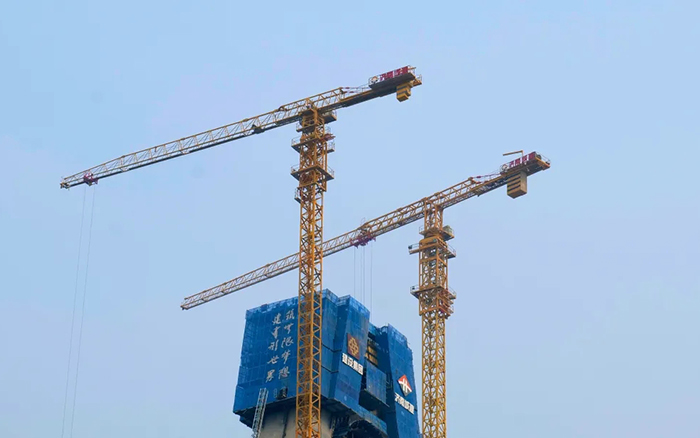 黄河上的超等综合体 | NG电子游戏塔机助建天下级大桥