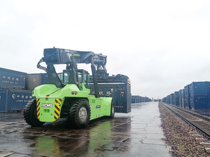 再添“新战力”！铁路干线物流的绿色引擎