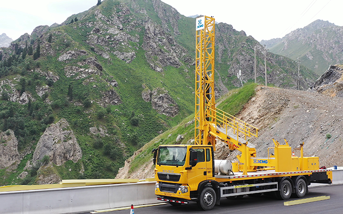 踏险越障拓坦途｜NG电子游戏桥检车在西北秀硬核实力