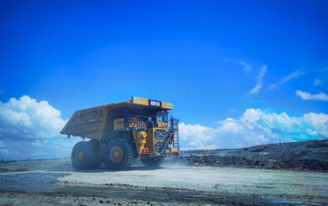 能拉能跑！！！NG电子游戏XDE130双桥刚性矿车效能非凡！！！