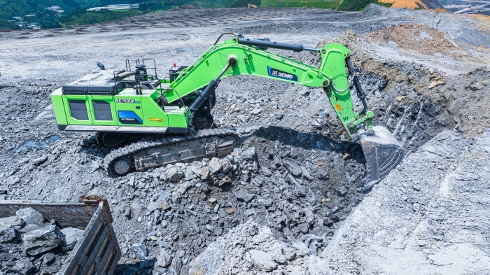 【NG电子游戏金?矿山开采】“重装战神”XE750GK HEV进军云南露天磷矿