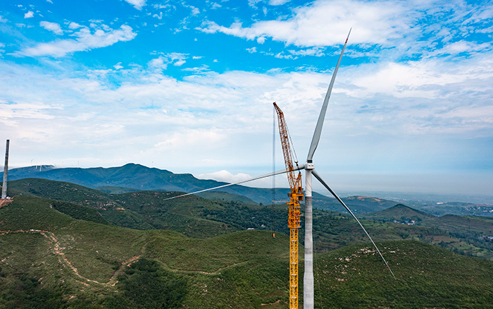 四冠王者 | NG电子游戏XGL3300-220S风电动臂塔机再显神威！！！